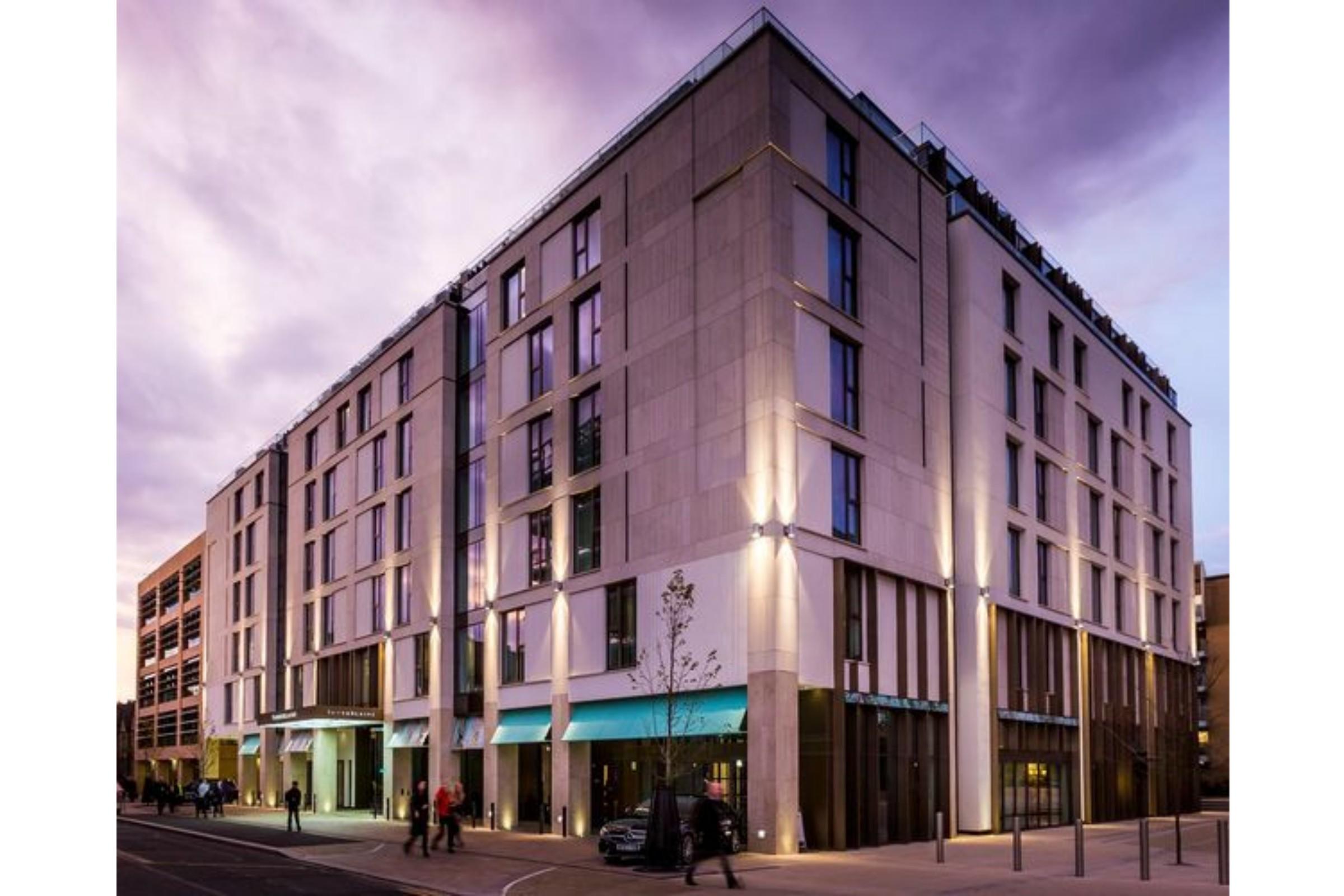 Clayton Hotel 4*